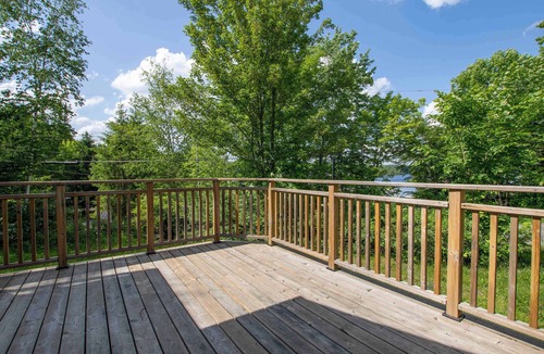 Seguin House | Steps To Lake Joe Ontario