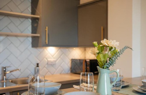 Dalavich Apartment | Stirling Townhouse Apartment Btm