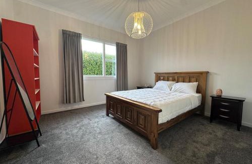Invercargill Villa | Strathern Sweet Spot 3Bed Near South City Eats