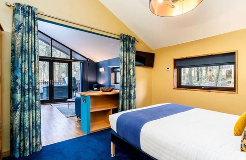 Callander Cabin | Strathyre Golden Oak Hideaway, Callander