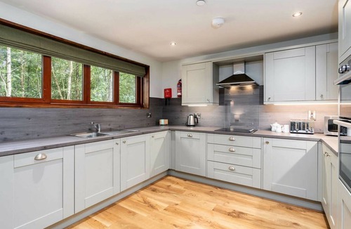 Callander Cabin | Strathyre New Style Golden Oak 2 doubles and 1 twin, Callander