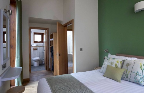 Callander Cabin | Strathyre New Style Golden Oak Cabin, Callander