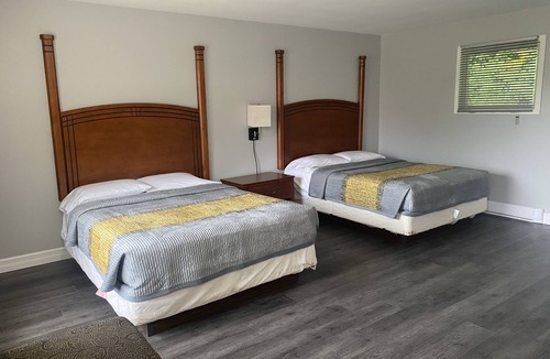 Cobourg Hotel | Studio 1 Motel