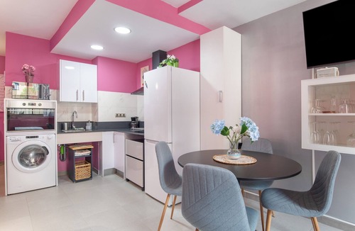 Cadiz Apartment | Studio 'Arena, Beachfront' with Wi-Fi and Air Conditioning