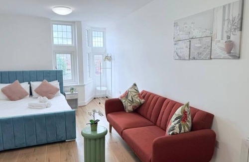 Childs Hill Apartment | Studio Flat 5 in Golders Green