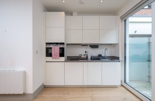 Tottenham Green Apartment | Studio Flat in Seven Sisters