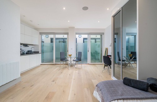 Tottenham Green Apartment | Studio Flat in Seven Sisters