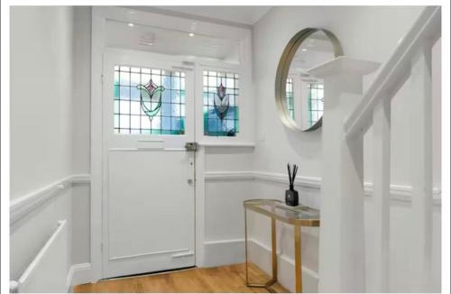 Bruce Grove House | Studio Room- En-suite & Kitchenette Seven Sisters