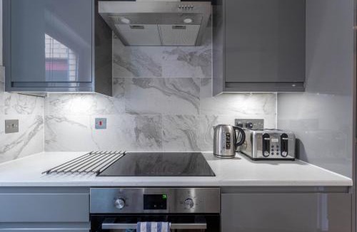 East End Apartment | Stunning 1 Bed Merchant City Apartment with Parking