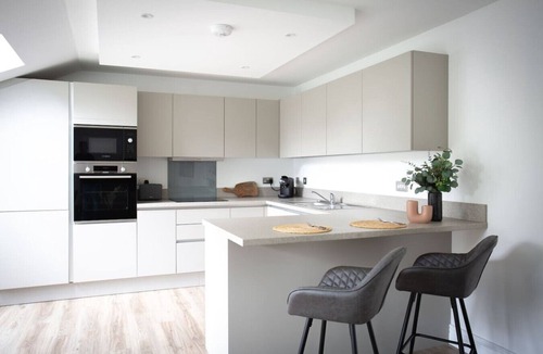 Balloch Apartment | Stunning 2 bed Penthouse Apartment at Loch Lomond