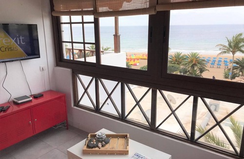 Puerto del Carmen Apartment | Stunning front line 2 bedroom apartment