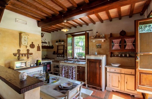 Polvano Villa | Stunning private villa for 4 people with A/C, WIFI, private pool and TV, close to Cortona