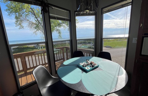 Sherkston Cottage | Stunning Lakeview Cottage @Sherkston Shores Resort and Camp ground.
