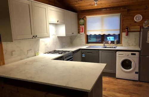 Rowardennan Cabin | Stunning Loch Lomond Views ~ A Peaceful Highland Retreat
