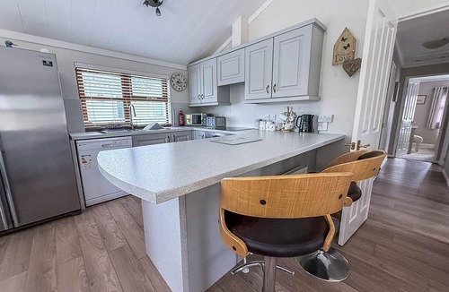 Saxmundham Cabin | Stunning lodge for hire at Carlton Meres in Suffolk ref 60013M
