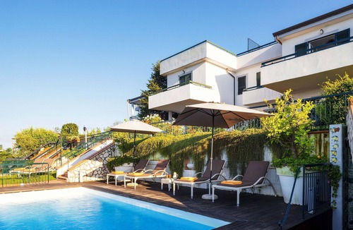 Colli di Fontanelle Villa | Stunning private villa with WIFI, private pool, A/C, TV, patio and panoramic view, close to Sorr.