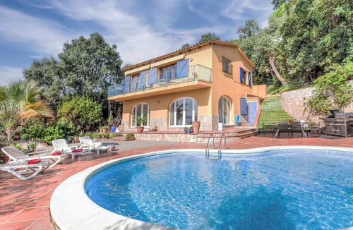 Santa Cristina de Aro House | Stunning private villa for 6 people with A/C, private pool, WIFI, TV and panoramic view