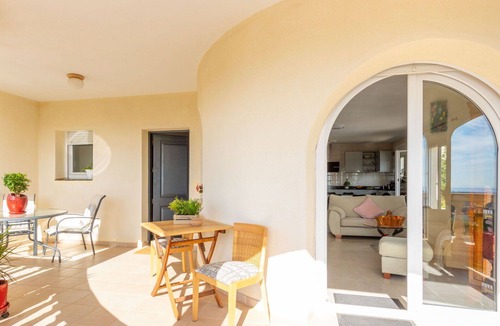Palau-Saverdera Villa | Stunning private villa for 8 people with private pool, A/C, WIFI, TV and terrace