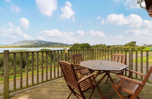 Kinross House | Stunning private villa for 4 people with WIFI, TV, balcony and pets allowed