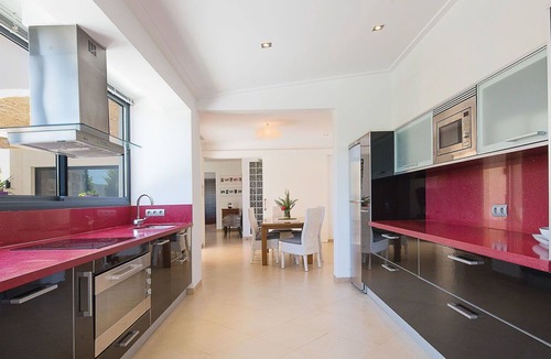 Sant Joan House | Stunning private villa for 6 people with WIFI, hot tub, A/C, private pool, TV, patio and parking