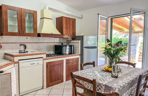 Poggi House | Stunning private villa for 4 people with terrace and pets allowed