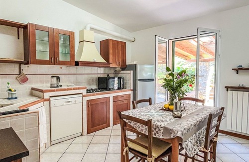 Poggi House | Stunning private villa for 4 people with terrace and pets allowed