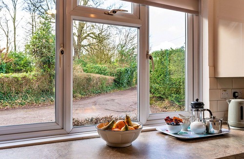 Wellington House | Stunning villa for 4 guests with WIFI and pets allowed