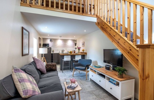 Drumnadrochit House | Stunning villa for 4 people with WIFI, TV and patio