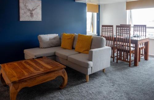Motherwell Apartment | Stylish 2-Bedroom Apartment in Motherwell I Netflix, Pet Friendly & Train Access