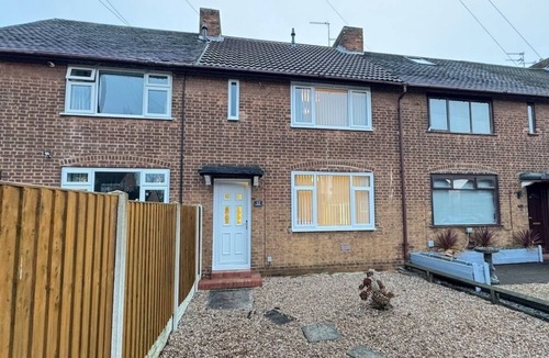 Kirk Sandall House | Stylish 2 Bedroom Home | 3 Beds | Free Parking