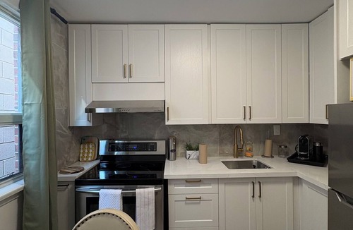 Mimico Apartment | Stylish 2BR Retreat: Large Private Patio & BBQ