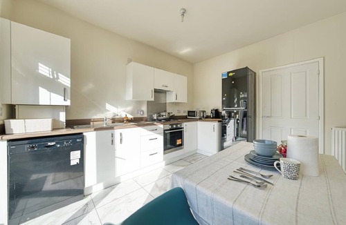 North Glasgow House | Stylish 3-Bed House | Glasgow City Centre