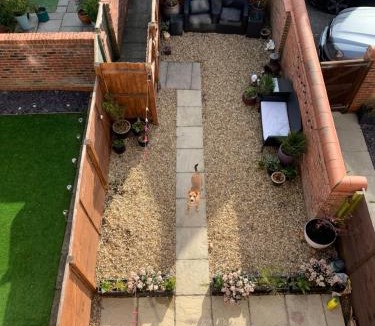 Bury St Edmunds House | Stylish 3 bedroom townhouse for 5 guests, set in the medieval grid with off street parking