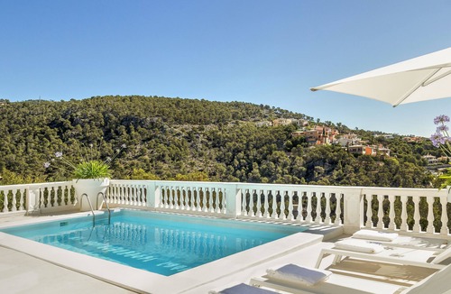 Costa d'en Blanes Villa | Stylish 300 m2 Pool Villa with Stunning Seaview in Exclusive Residential Area