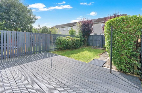 Livingston House | Stylish 4Bed Home Free Parking 20 Min to Edinburgh