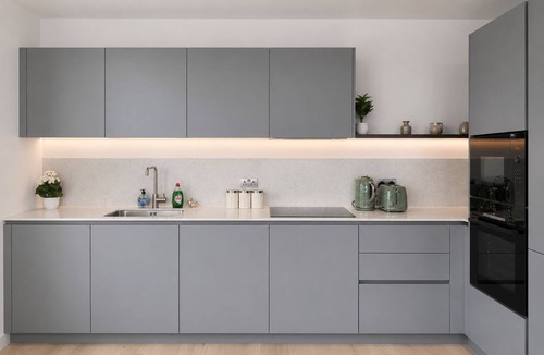 Peninsula Apartment | Stylish Greenwich flat near The O2 with Balcony & Wi-Fi