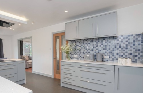 Colchester House | Stylish House - Halstead Road, Colchester