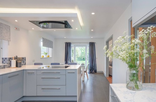 Colchester House | Stylish House - Halstead Road, Colchester
