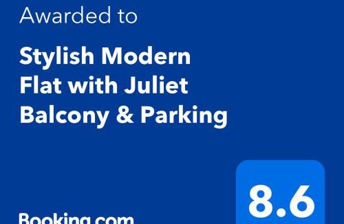 Cowlairs Apartment | Stylish Modern Flat with Juliet Balcony & Parking