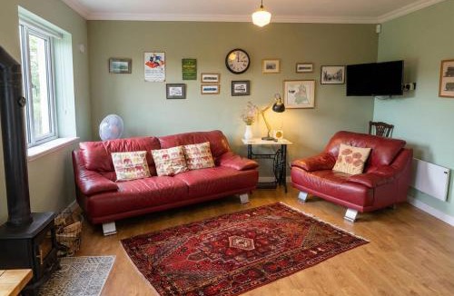 Morpeth House | Stylish Morpeth Cottage with Log Burner, Garden and Free Parking