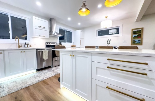 Thunder Bay House | Stylish Newly-Renovated Home in a Central Location