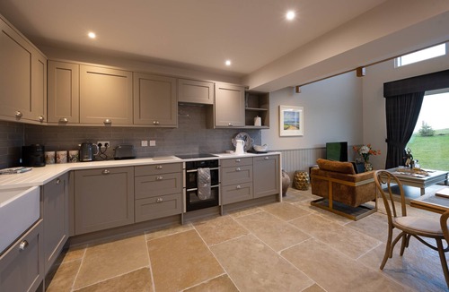 Murthly Cottage | Stylish one Bedroom Country Steading