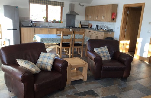 Lewiston House | Stylish, spacious lodge with panoramic views, an ideal base for Loch Ness