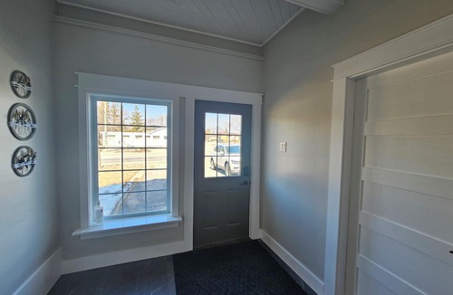 Amherstview House | Stylish Stay in the Heart of Kingston – Steps from the Waterfront