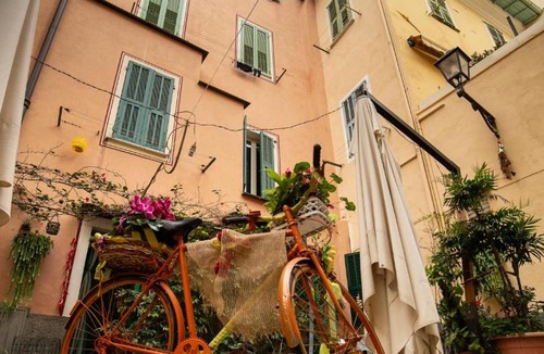 Bordighera Apartment | Sui Tetti, Caressa de mä