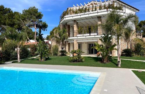 Porto Pino Apartment | Suite Villa Corallo & SPA