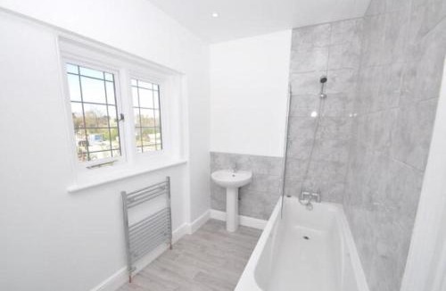 Willesborough House | Summerhill Manor Retreat - 7 Bedroom House