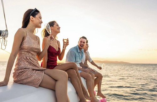 Palamos Boat Rental | Sun-Kissed Sailing Adventure in Cataluña