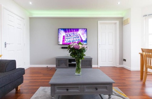 Duloch Apartment | Super Prime Park View Duloch by Three Bridges Apartments