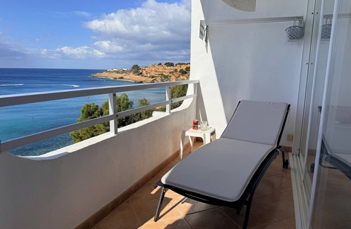 Santa Ponsa Apartment | Superb Front Line Apartment with fantastic sea views
